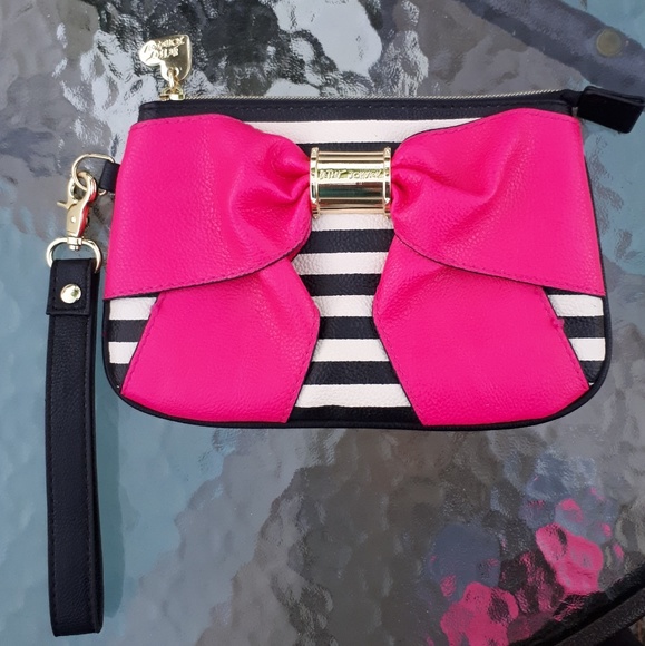 Betsey Johnson Handbags - Betsey Johnson bow wrislet